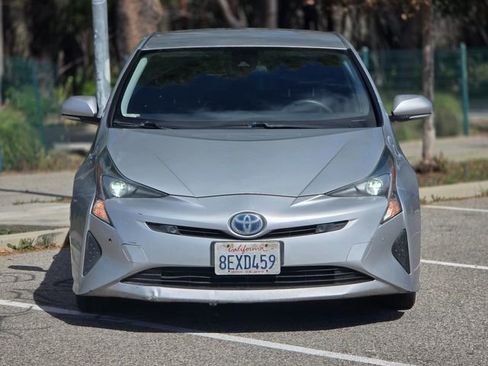 Used 2018 Toyota Prius Two w/ Prius Two Safety Plus Package image 22