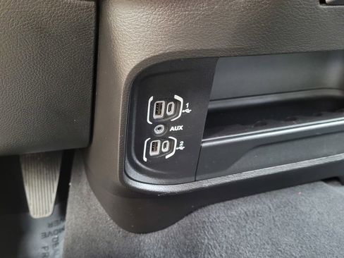 Used 2024 RAM 3500 Big Horn image 27