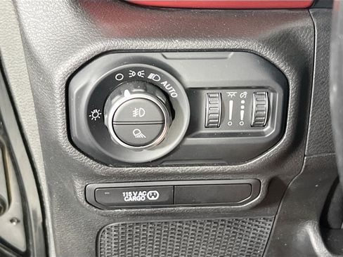 Used 2020 Jeep Gladiator Rubicon w/ Dual Top Group AWD/4WD image 10