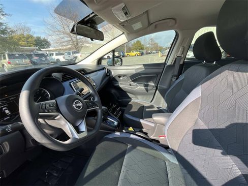 Used 2024 Nissan Versa SV w/ Trunk Package image 10