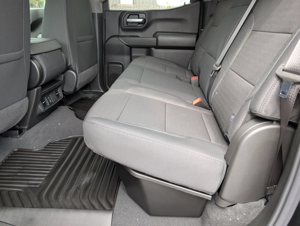 New 2026 Chevrolet Silverado 1500 Custom w/ LPO, Dark Essentials Package RWD image 7