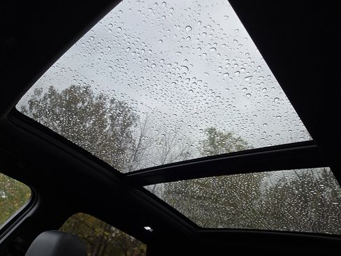 Certified 2023 Chevrolet Blazer RS w/ Driver Confidence II Package image 24