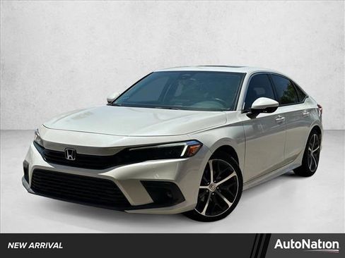 Used 2023 Honda Civic Touring image 1