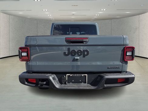 New 2026 Jeep Gladiator Sport image 5