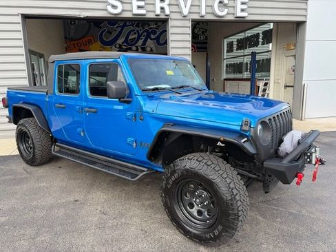Used 2022 Jeep Gladiator Sport AWD/4WD image 4