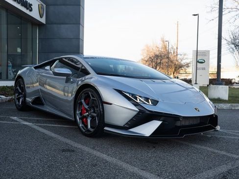 Used 2023 Lamborghini Huracan Tecnica image 5