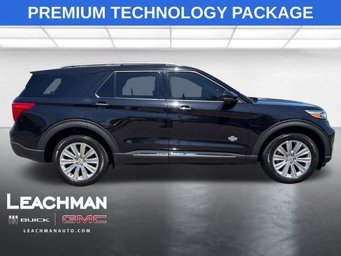 Used 2022 Ford Explorer King Ranch w/ Premium Technology Package AWD/4WD image 2