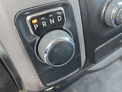 Used 2018 RAM 1500 Tradesman w/ Chrome Appearance Group RWD image 15