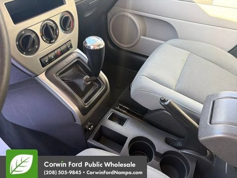 Used 2007 Jeep Compass Sport FWD image 19