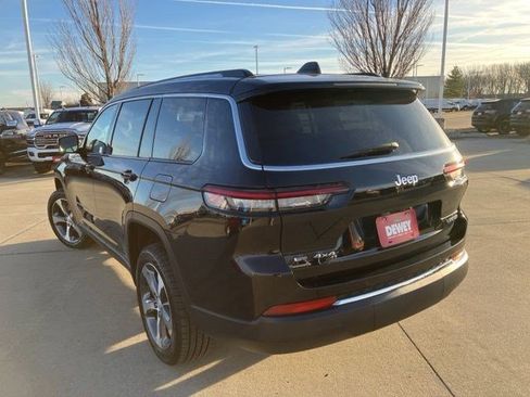 Used 2023 Jeep Grand Cherokee L Limited image 8