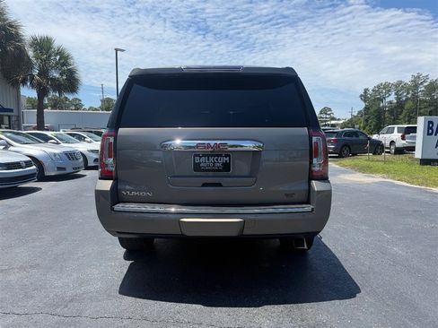Used 2019 GMC Yukon Denali w/ Denali Ultimate Package AWD/4WD image 4
