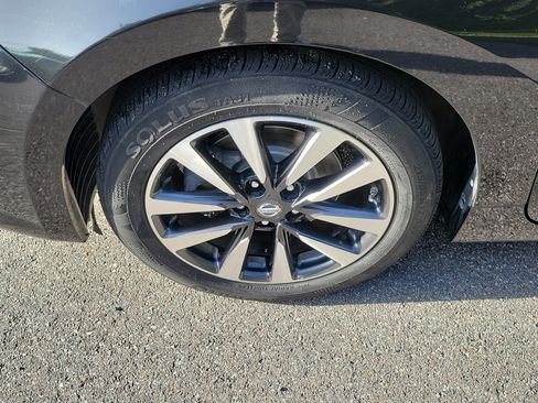 Used 2017 Nissan Altima 2.5 SV FWD image 35