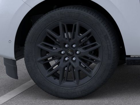 New 2026 Ford Expedition Platinum w/ Stealth Appearance Package AWD/4WD image 19