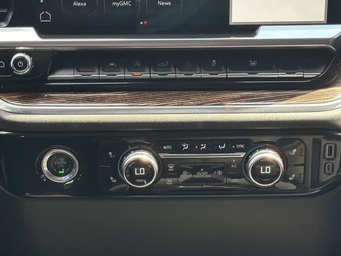 Certified 2023 GMC Sierra 1500 Elevation AWD/4WD image 19