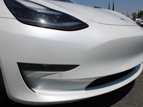 Used 2022 Tesla Model 3 Long Range AWD/4WD image 38