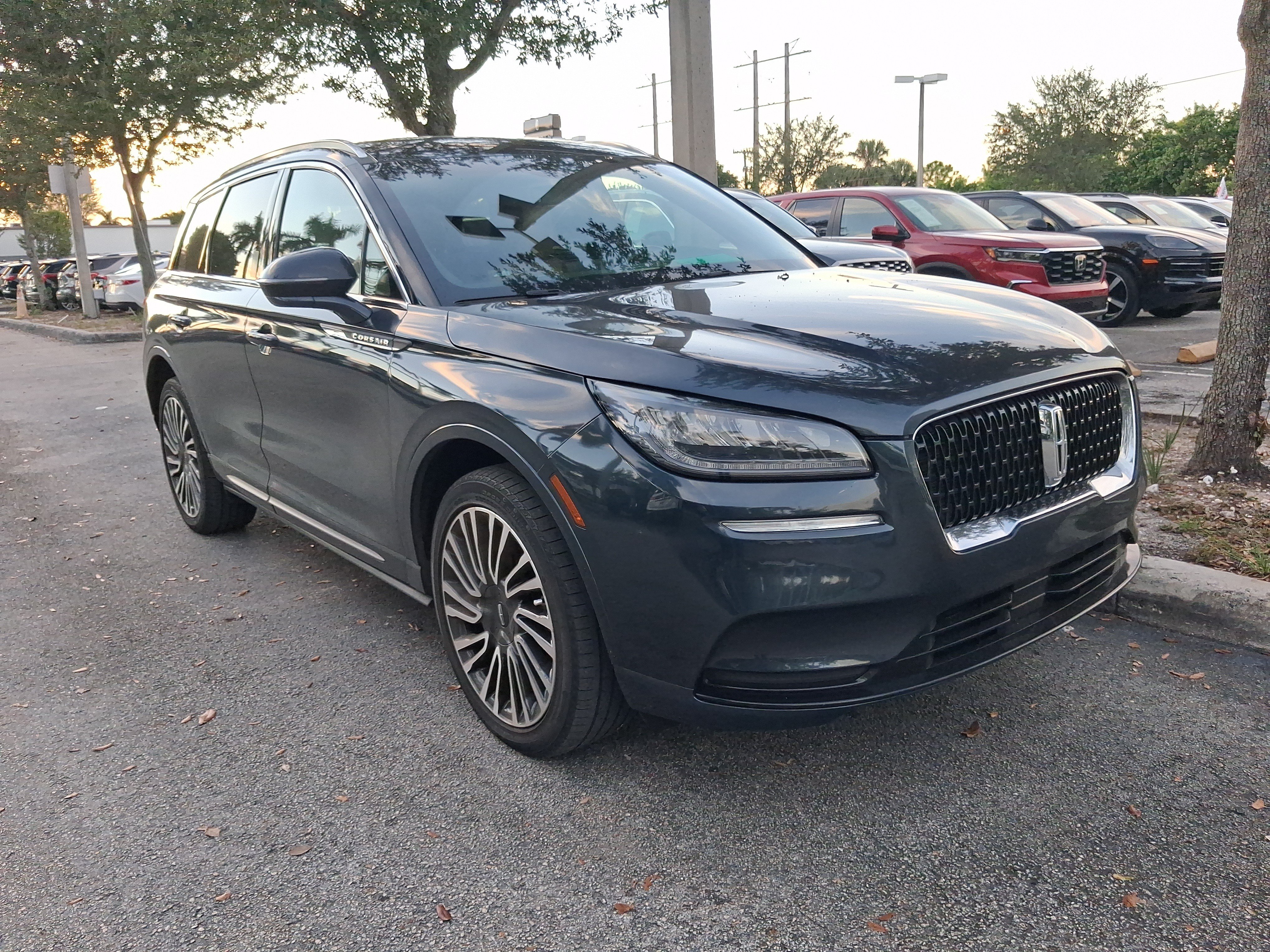 Used 2022 Lincoln Corsair Reserve w/ Sport Package AWD/4WD image 1
