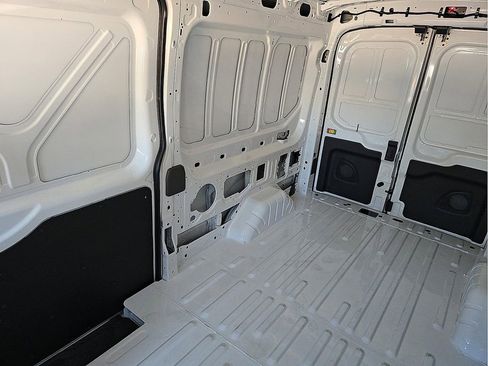 New 2026 Ford Transit 250 148 Medium Roof RWD image 10