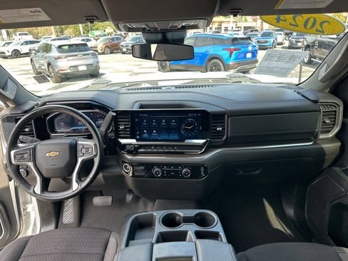 Used 2024 Chevrolet Silverado 2500 LT image 6