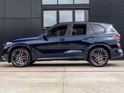 Used 2026 BMW X5 sDrive40i w/ M Sport Package image 9