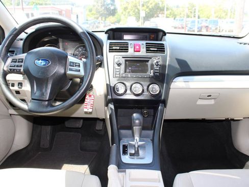 Used 2014 Subaru Crosstrek 2.0i Limited AWD/4WD image 10