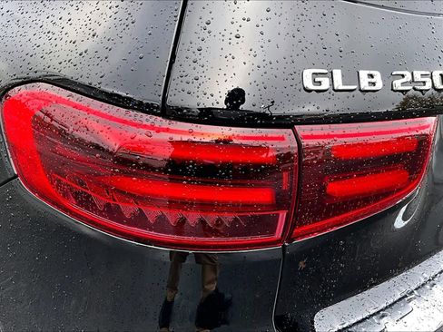 Certified 2025 Mercedes-Benz GLB 250 GLB 250 image 29