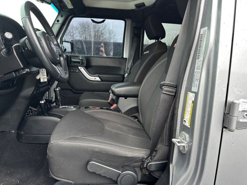 Used 2015 Jeep Wrangler Unlimited Sahara w/ Trailer Tow Group image 8