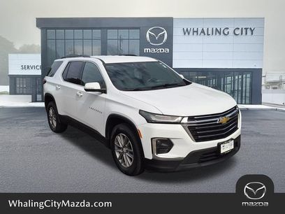 Used 2023 Chevrolet Traverse LT
