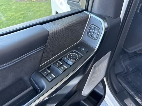 Used 2025 Ford F350 Platinum AWD/4WD image 14