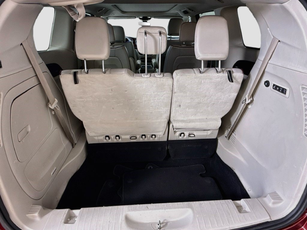 Used 2020 Chrysler Pacifica Limited FWD image 32