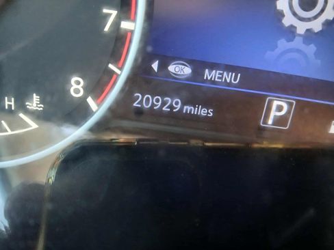 Used 2023 Nissan Murano SV image 14