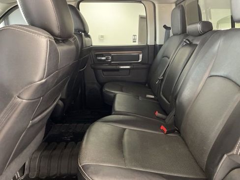 Used 2017 RAM 1500 Laramie image 19