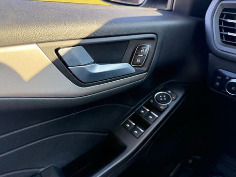 Certified 2021 Ford Escape SEL image 22