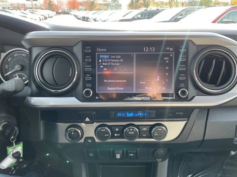 Certified 2022 Toyota Tacoma SR5 image 26