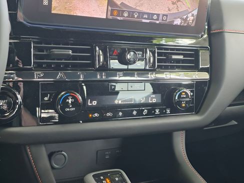 New 2026 Nissan Pathfinder Rock Creek AWD/4WD image 27