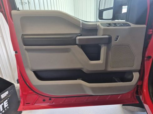 Used 2020 Ford F350 XLT w/ XLT Premium Package AWD/4WD image 8