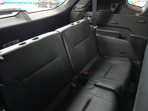 Used 2024 Mitsubishi Outlander SE Black Edition image 13