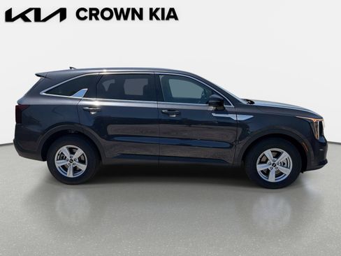 New 2026 Kia Sorento LX FWD image 4