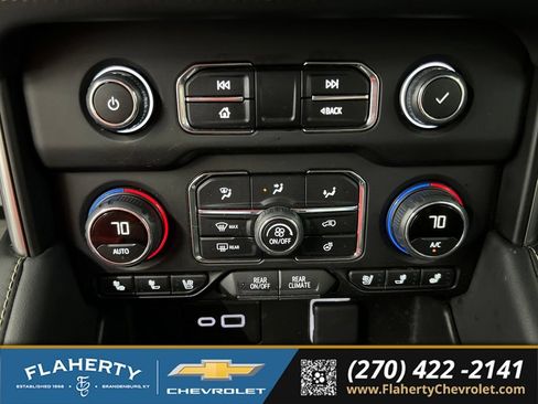 Used 2024 Chevrolet Tahoe Premier w/ Advanced Technology Package AWD/4WD image 31