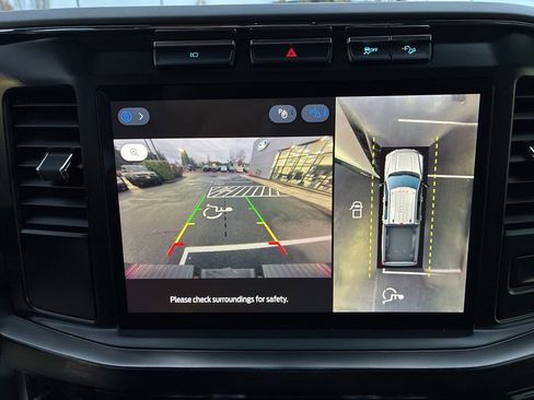 Used 2023 Ford F250 Lariat w/ FX4 Off-Road Package image 17