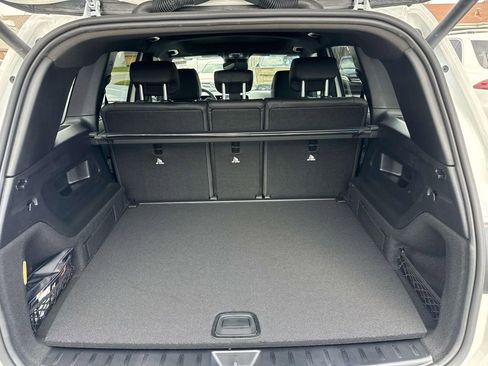 New 2026 Mercedes-Benz GLB 250 image 5