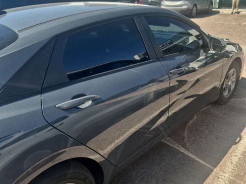 Used 2024 Hyundai Elantra SE image 8