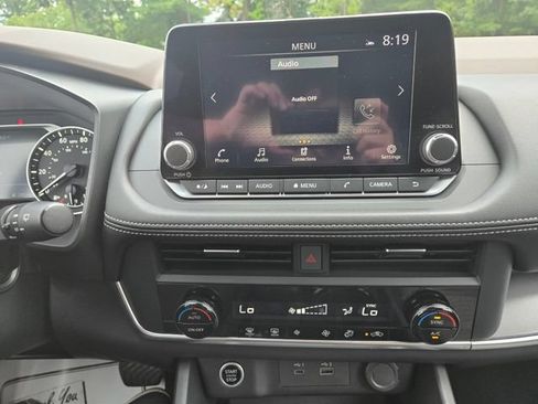 Used 2023 Nissan Rogue SV AWD/4WD image 27