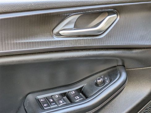 Used 2023 Jeep Grand Cherokee Altitude image 13