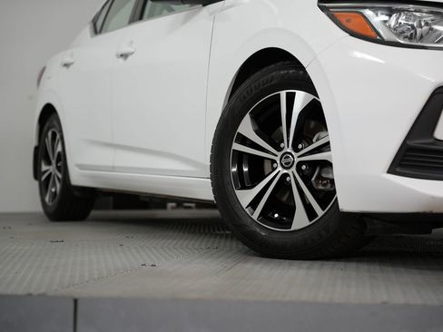 Used 2020 Nissan Sentra SV FWD image 17