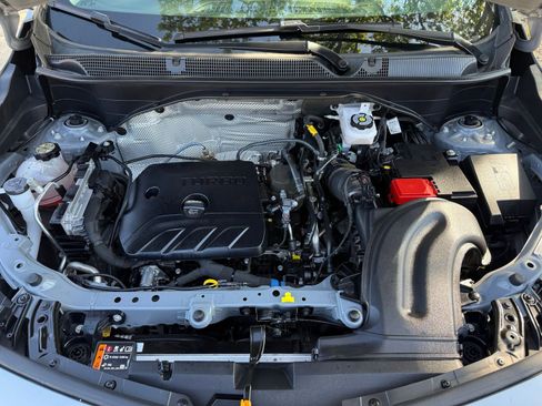 Used 2025 Buick Encore GX Preferred image 32