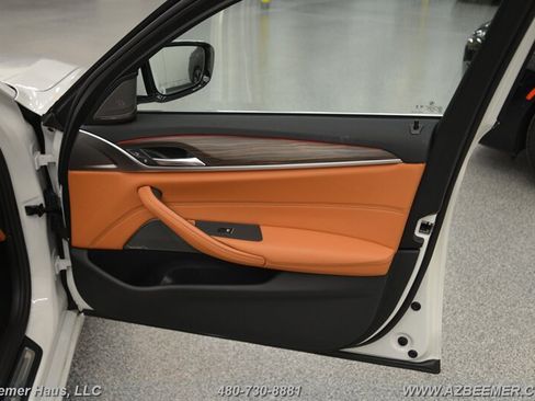 Used 2023 BMW 530i w/ Premium Package RWD image 42