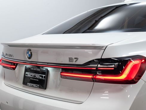 Used 2022 BMW ALPINA B7 xDrive AWD/4WD image 51