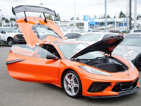 Used 2020 Chevrolet Corvette Stingray Premium Cpe w/ 3LT Preferred Equipment Group image 14