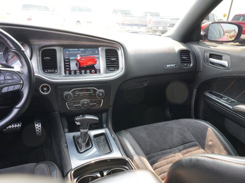 Used 2017 Dodge Charger R/T RWD image 22