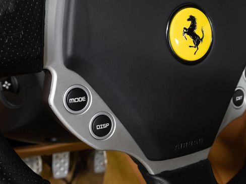 Used 2005 Ferrari 612 Scaglietti RWD image 35